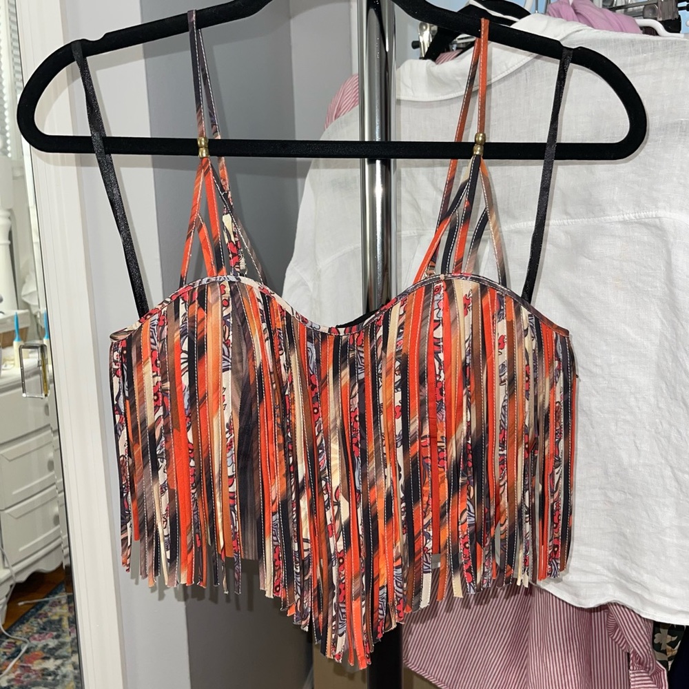 NWOT - bebe padded fringe top